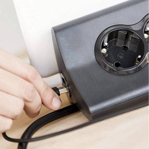 694811 LEGRAND 3 Priz + 2 USB li 1,5 Metre Kablolu Grup Priz